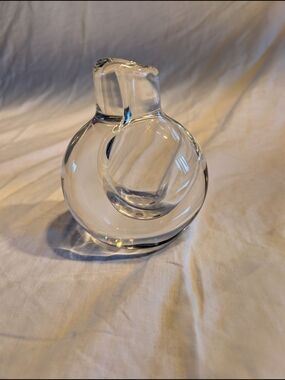 2/30$.Vintage Clear Glass Orb Vase